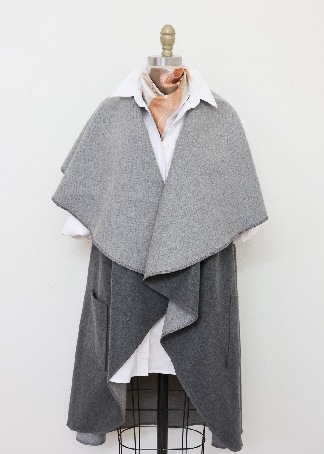 Malta Cape Vest - Grey