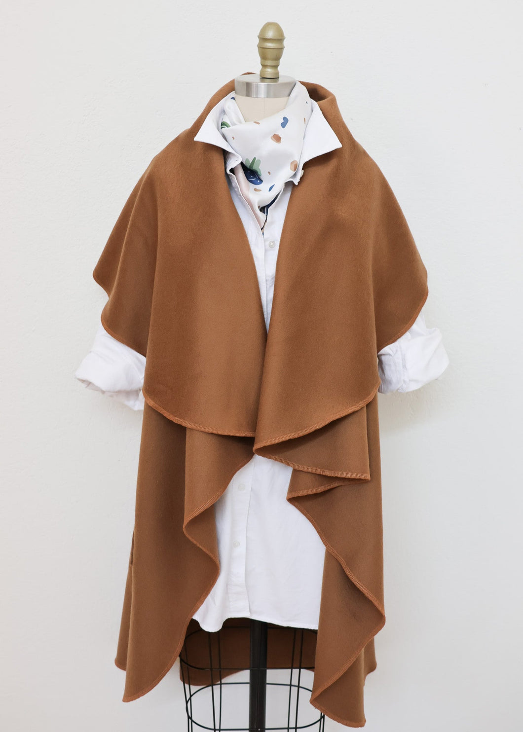 Malta Cape Vest - Camel