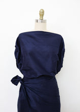Load image into Gallery viewer, Ostuni Top - Navy Silk
