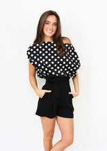 Load image into Gallery viewer, Ostuni Top - Black/White Dots
