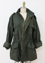 Load image into Gallery viewer, Reborn Barn Jacket - Green/Brown Floral
