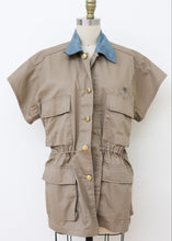 Load image into Gallery viewer, The Reborn Jacket SS - Khaki/Blue Floral
