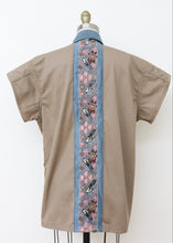 Load image into Gallery viewer, The Reborn Jacket SS - Khaki/Blue Floral
