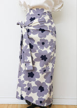 Load image into Gallery viewer, Ipanema Skirt Light Blue Floral
