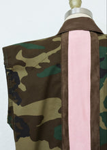 Load image into Gallery viewer, The Reborn Vest Jacket - Camo/Brown
